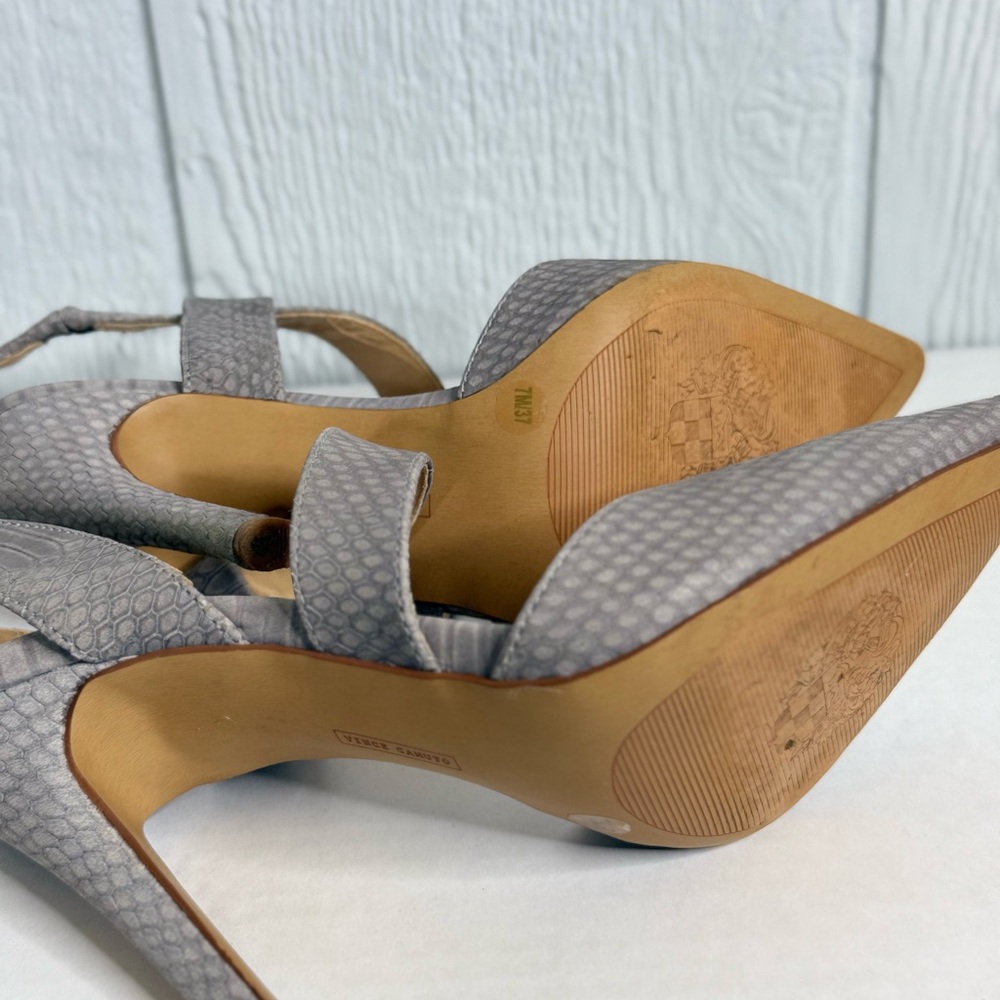 Vince Camuto Textured Gray Heels - Picture 4 of 6